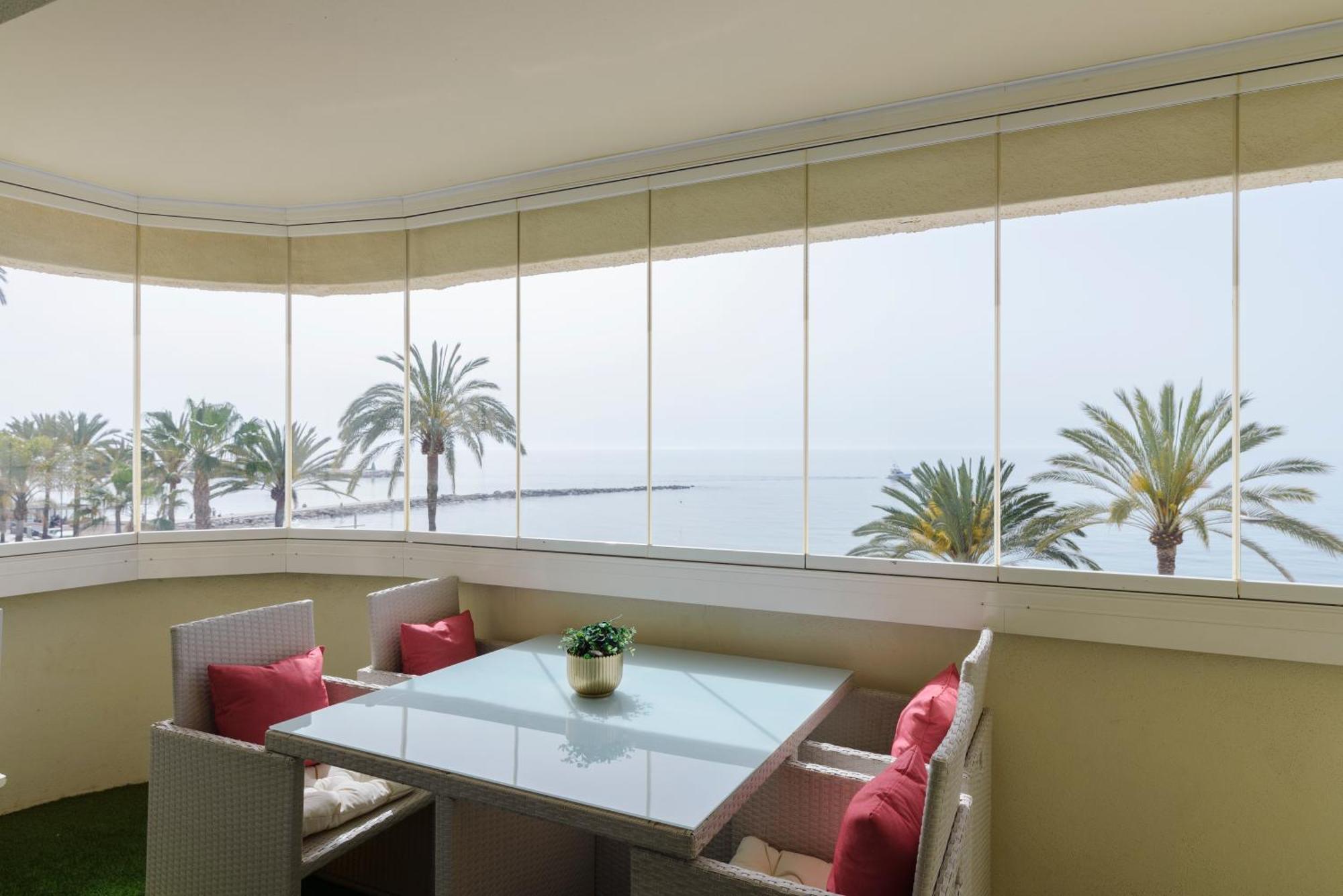 Sea Front Apartment In Marbella Center Экстерьер фото
